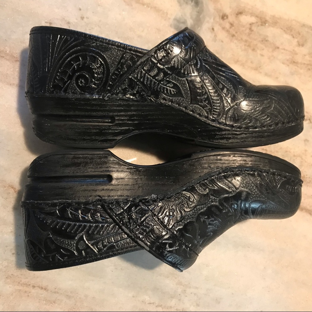 Dansko Pro Black Tooled Leather Nurses Clog  9